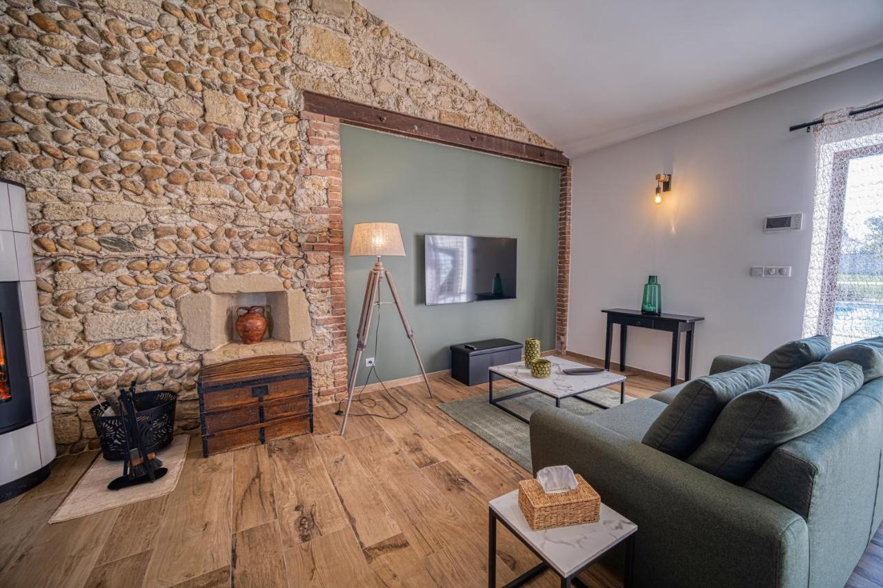 Le Vieux Platane Villa Malissard Exteriör bild